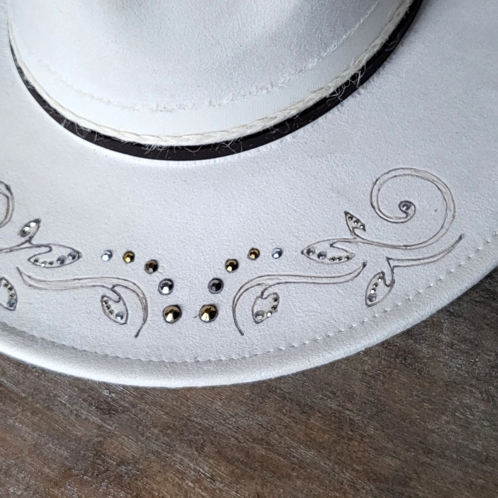 NWT Ivory burned fedora cowboy hat with studs - Picture 4 of 8